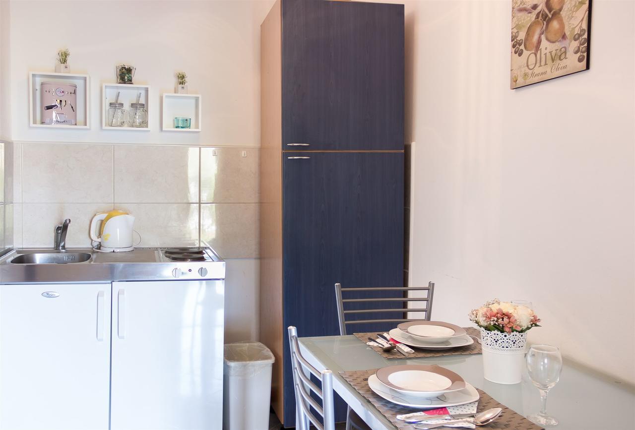 Apartments Marijana セニ エクステリア 写真