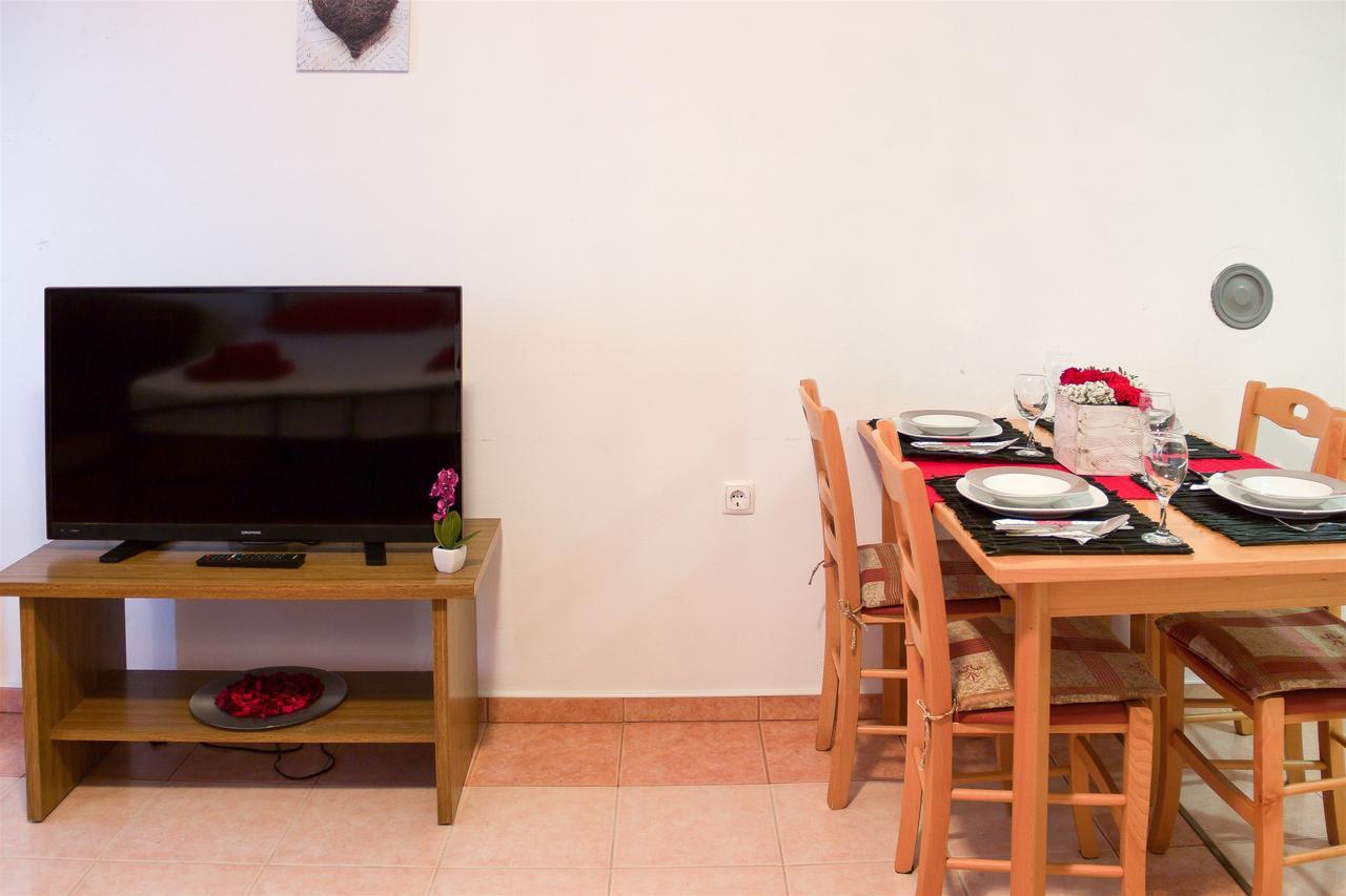 Apartments Marijana セニ エクステリア 写真