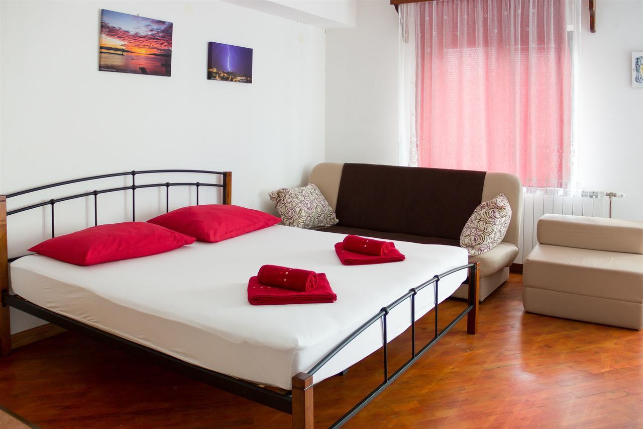 Apartments Marijana セニ エクステリア 写真